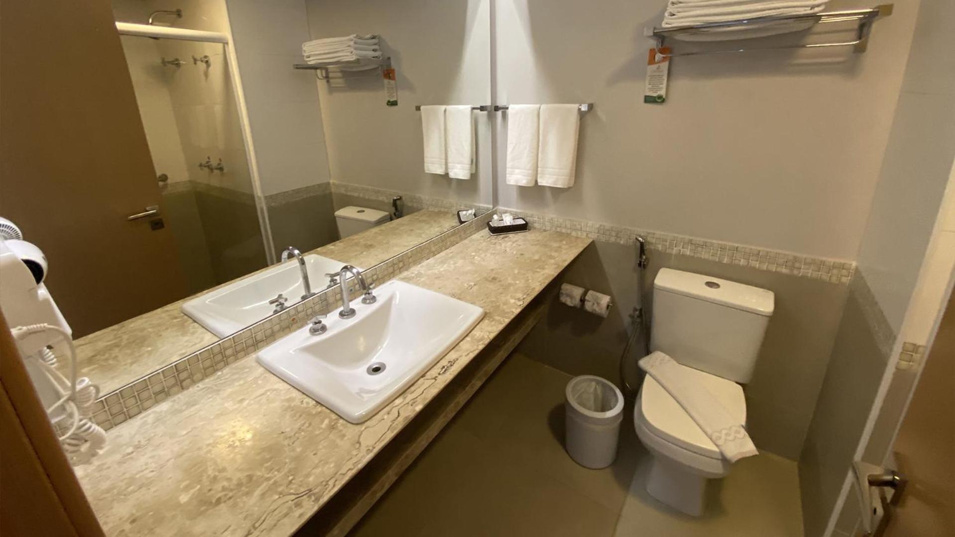 Celebration Resort Olimpia By Hot Beach Екстер'єр фото Bathroom of a hotel room